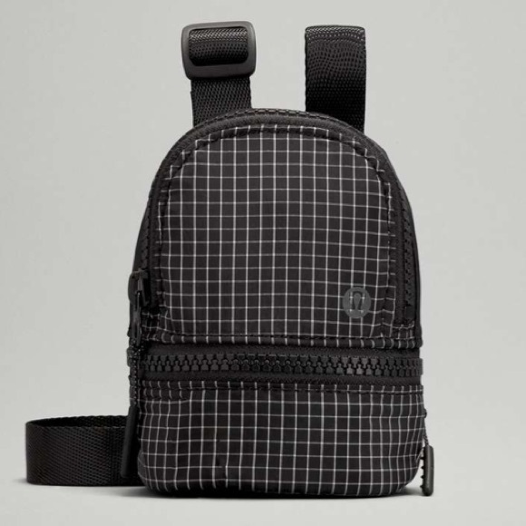 lululemon athletica Mini Crossbody Bag in Black with White Grid - Picture 2 of 6